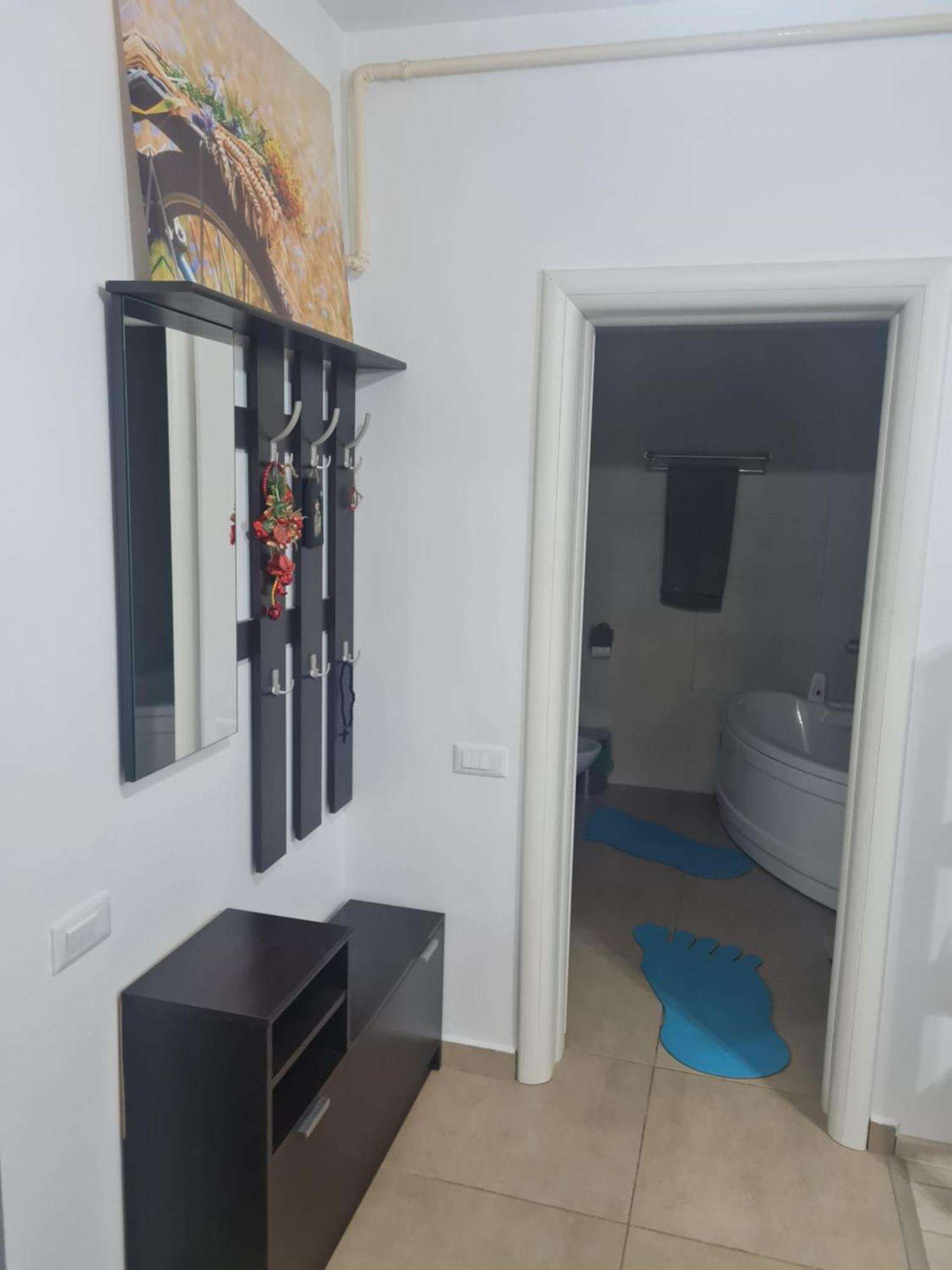 Luxury 1 Bedroom Apartment Rosu Bagian luar foto